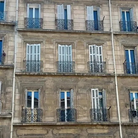 Apartamento L'haussmannien 65, 4 Chambres, 10 Couchages Marselha