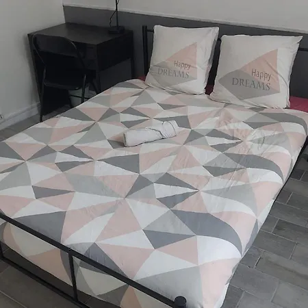 L'haussmannien 65, 4 Chambres, 10 Couchages Apartamento *